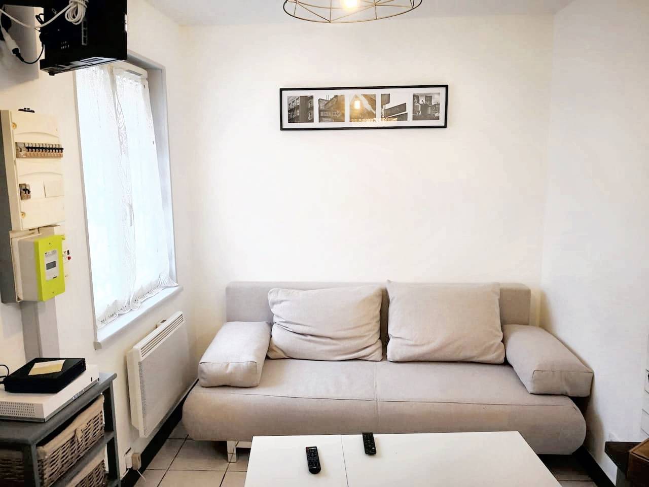 Gehele studio, Gezellig studio in Montargis - 13 m² - Parkeerplaats inbegrepen in Montargis, Montargis en omgeving