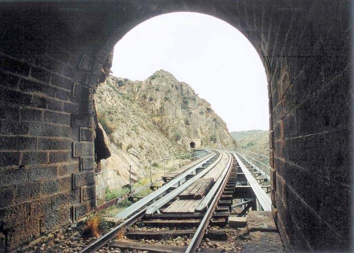 Casa rural para 5 personas, con balcón y vistas en El Abadengo - 2