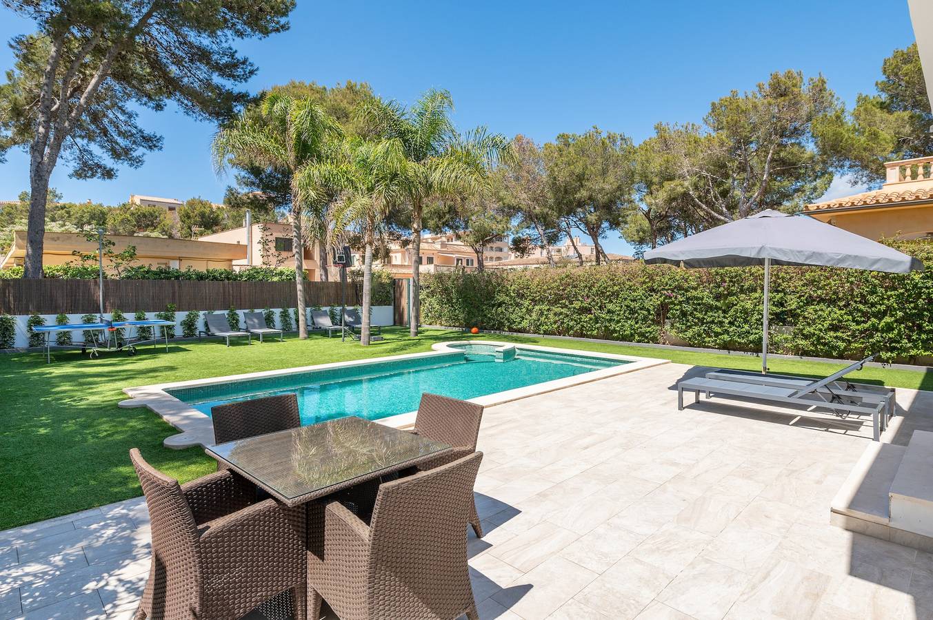 Villa "The Tower" avec piscine privée, Wi-Fi et climatisation in El Toro, Calvià