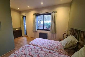 Chambre D’hôte pour 2 Personnes dans La Ferté-Saint-Aubin, Région d'Orléans, Photo 1