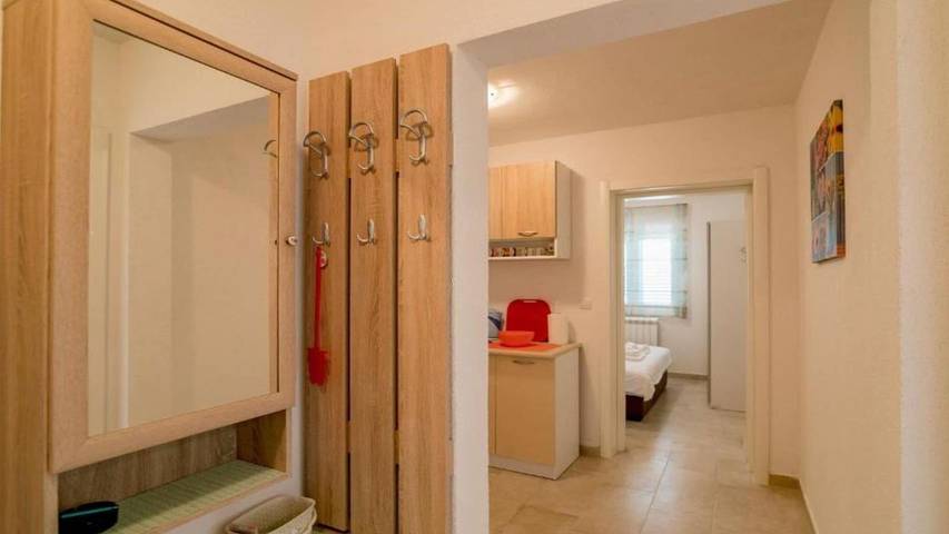 Vacation apartment for 4 people, with pool and yard as well as balcony in Montenegro