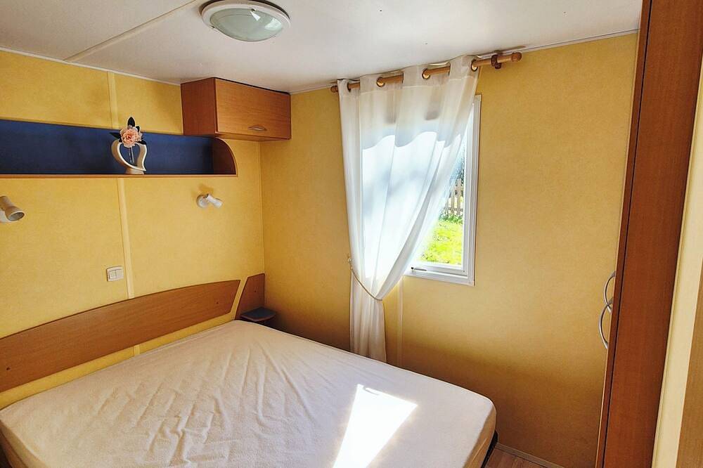 Mobilhome in Brigueuil, Charente