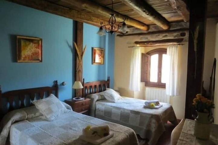 La Herrería Rural Cottage for 10 people in Canalejas de Peñafiel, Valladolid Province