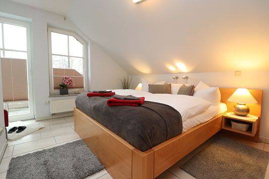 Appartement entier, Ferienwohnung mit Balkon direkt hinter der Düne in Wustrow, Fischland