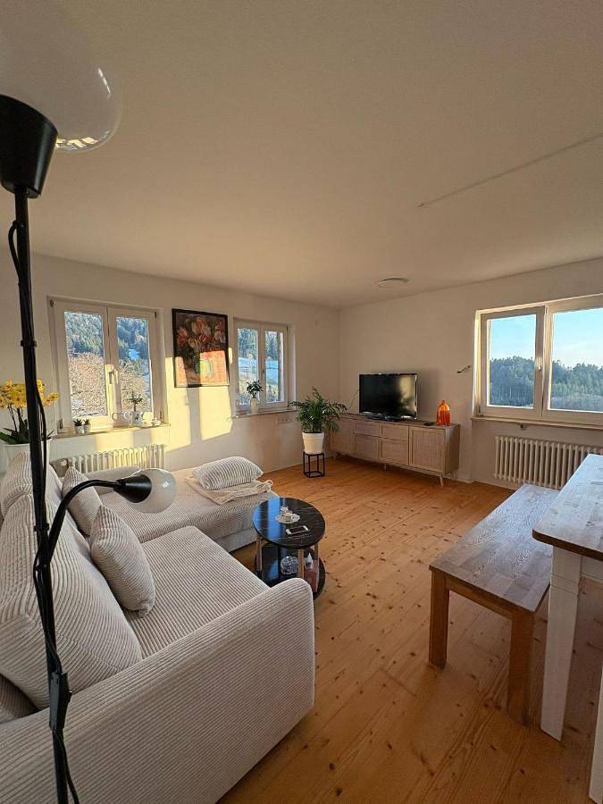 Ferienwohnung für 4 Personen, mit Balkon und Terrasse sowie Garten und Ausblick in Malsburg-Marzell