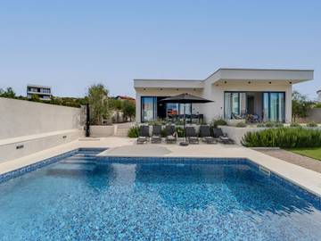 Ferienhaus für 8 Personen, mit Garten und Terrasse in Sibenik