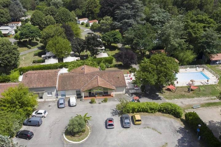 Location de vacances pour 4 personnes, avec Terrasse ainsi que Piscine et Vue à Pamiers - 3