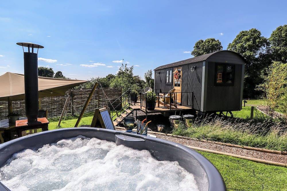 Limetree Luxury Glamping Southdown, romantic in Nottingham in Sherwood Forest, Nottinghamshire
