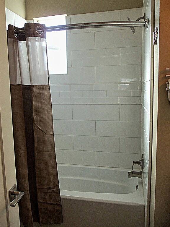 Gorgeous Remodeled Home 🏝 Near Ventura Beaches in Ventura, Ventura County