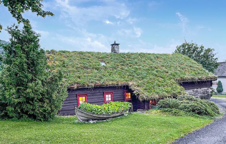 Ferienhaus für 8 Personen, mit Terrasse und Ausblick sowie Garten, mit Haustier - 1