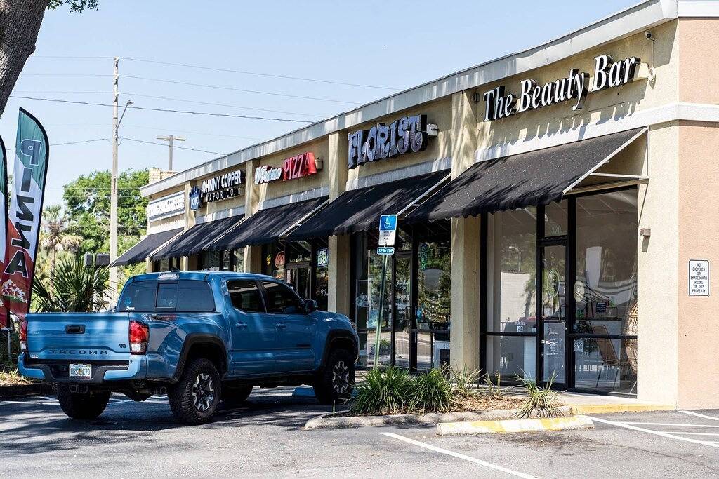 Ganze Wohnung, Oak Street #13 |Monthly Rates |Walkable |Small Dogs Ok |Seasonal Pool |Near St Johns River & Pier in Clay County (FL)