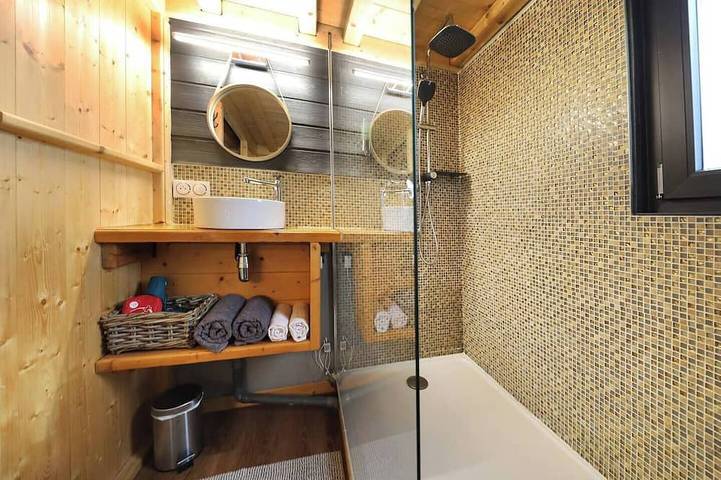 Chez Mado, Tinyhouse atypical accommodation Spa in Fremifontaine, Saint-Dié-des-Vosges