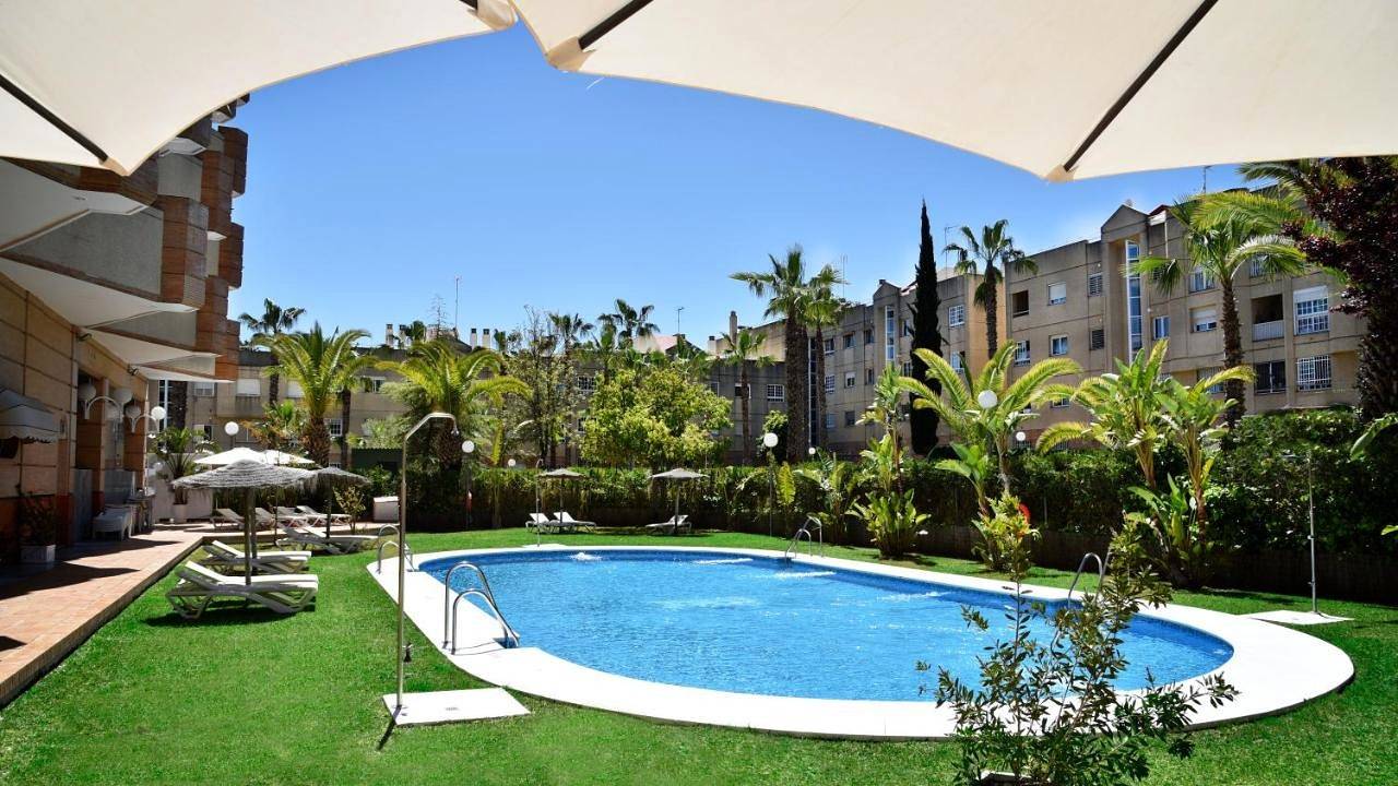 Hotel para 10 personas con jardín in Dos Hermanas, Provincia de Sevilla