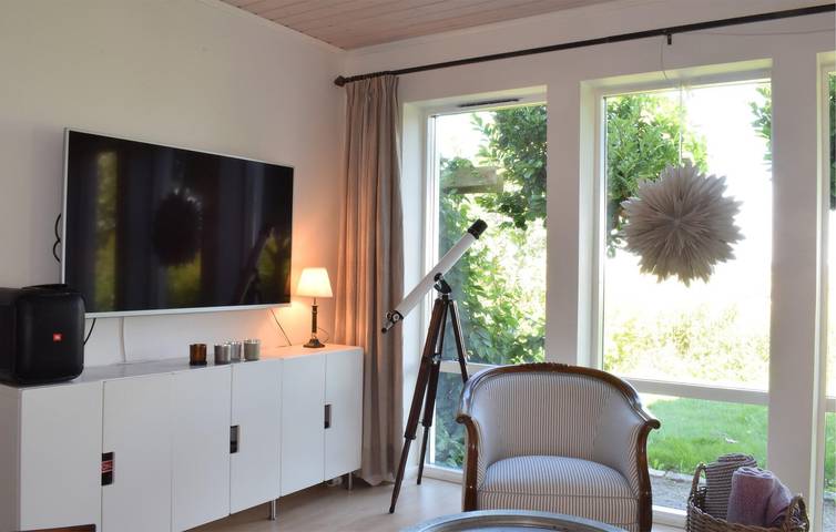 Hus för 5 Personer med pool in Ängeleholms kommun
