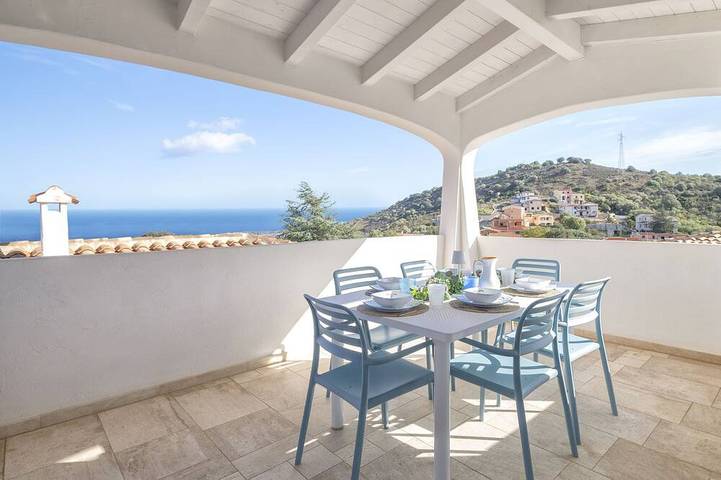 Ferienhaus für 7 Personen, mit Pool und Terrasse