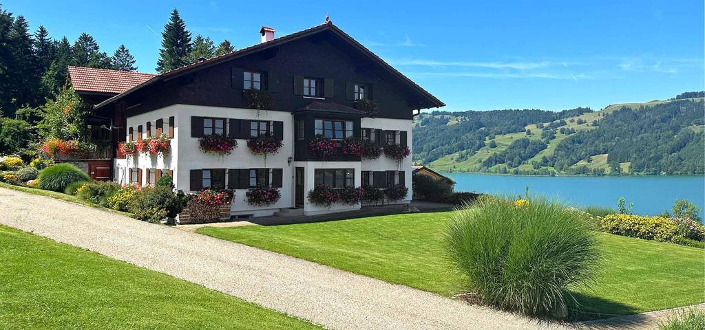 Appartement de vacances pour 5 personnes, avec terrasse ainsi que jardin et vue sur le lac, adapté aux familles - 1