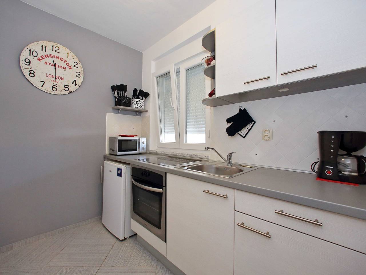 Ganze Wohnung, Tranquil Apartment in Bibinje with Garden and Terrace in Bibinje, Zadar