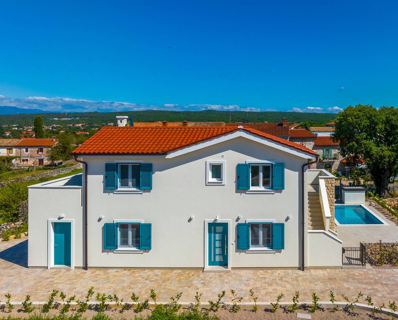 Villa Malina with heated pool in Malinska-Dubašnica, Krk