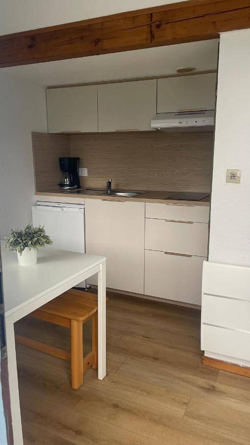 Gîte pour 4 personnes, avec terrasse ainsi que vue et vue sur le lac dans Lac du Sautet - 3