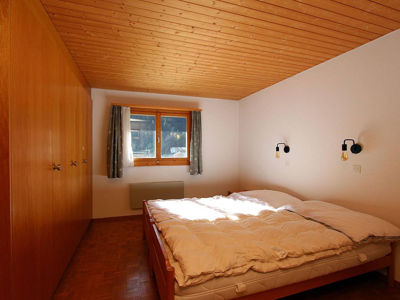 Ganze Ferienwohnung, Alexandra - 4.5 Zimmerwohnung - 6 Betten in Tinzen, Surses