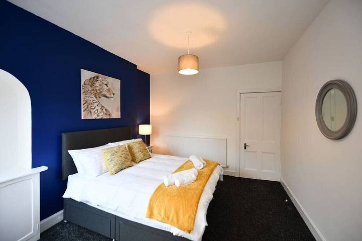 Ganze Wohnung, The Wee Lion -1 bed newly refurbished first floor flat in Troon in Troon, Firth Of Clyde