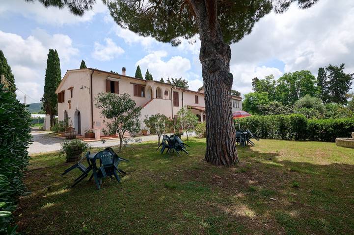 Agriturismo "Antichi Palmenti - Ginepro" con Giardino in comune e A/C in San Vincenzo, Costa degli Etruschi