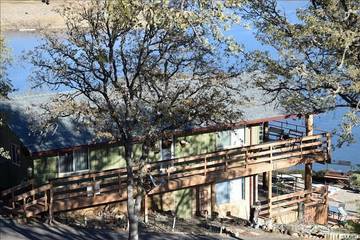 Log Cabin for 10 People in Lake Nacimiento, San Luis Obispo County, Photo 2