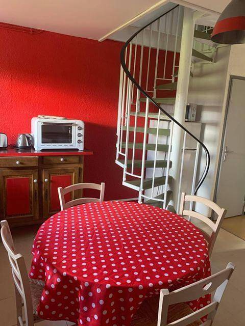 Hôtel pour 2 personnes, avec sauna et jardin ainsi que piscine et jacuzzi à Vassieux-en-Vercors - 4