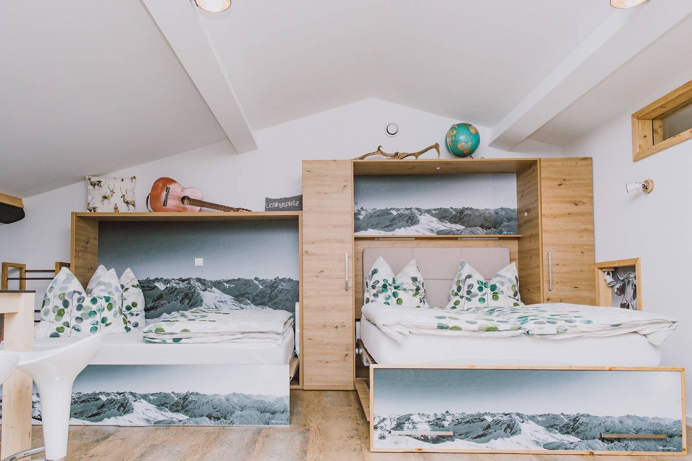 Ganze Wohnung, Ferienwohnung 'Loft - Guggi's Emporeon Allgäu' mit Bergblick, Terrasse, Spielplatz und Klimaanlage in Germaringen, Bayerisch Schwaben