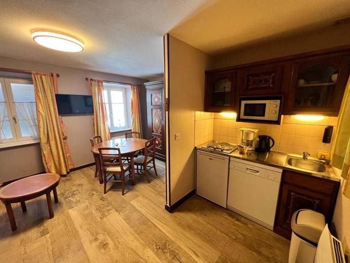 Hôtel pour 2 personnes, avec sauna et jacuzzi ainsi que terrasse et piscine, animaux acceptés à Bergheim