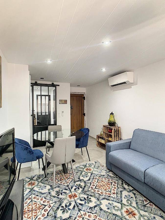 Appartement entier, Smp Bling Bling in Toulon, Côte méditerranéenne (France)