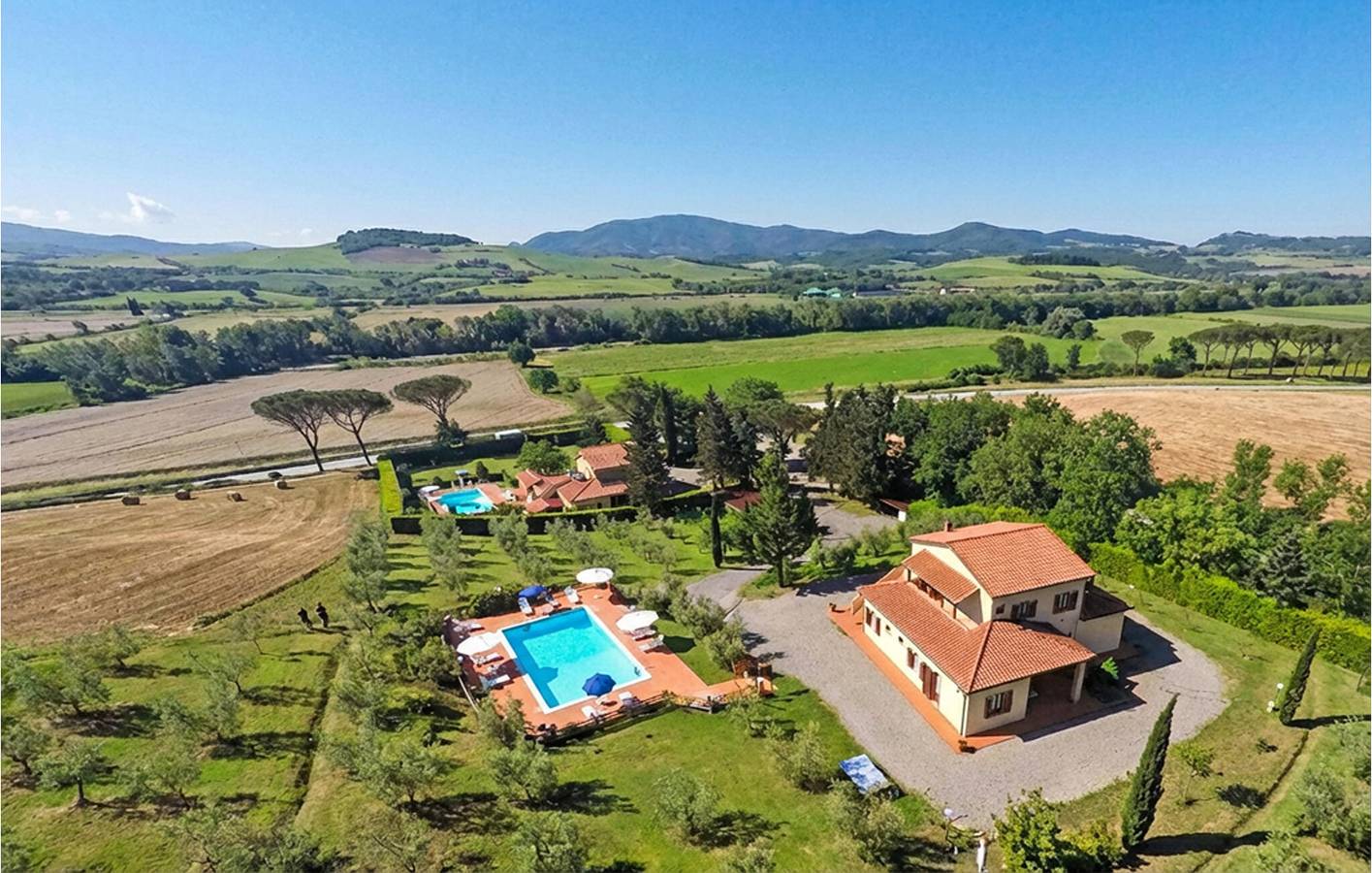 Appartement de vacances entier, Charmant appartement de 2 chambres avec piscine, terrasse et parking, à proximité des restaurants et de la rivière in Montecatini Val di Cecina, Côte des Étrusques