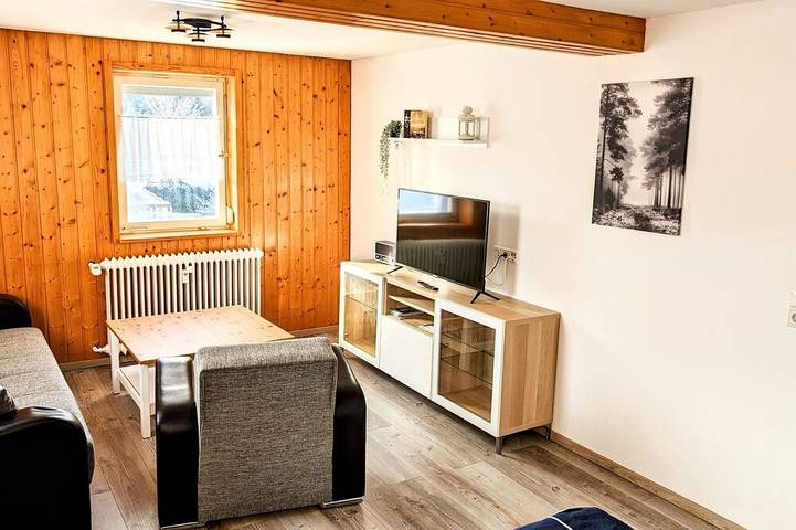 Ferienwohnung für 4 Personen, mit Terrasse und Garten sowie Sauna in Dobel