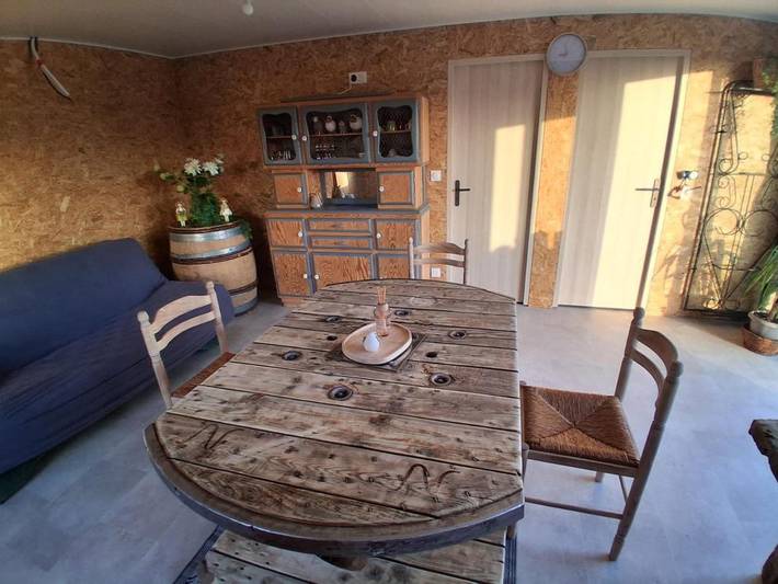 Gîte pour 6 personnes, avec Terrasse et Vue dans Le Pin (Allier)