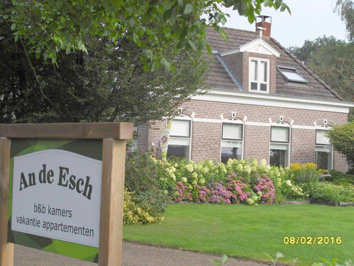 Vakantiewoning voor 4 personen, with Terras and Tuin as well as Sauna in Dwingeloo