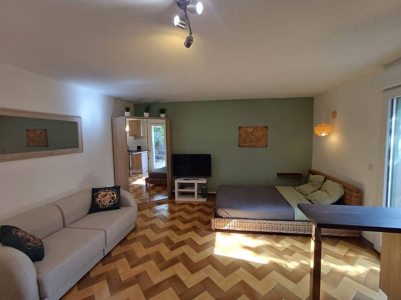 Grand studio rez-de-chaussée 2 Pers in Sotta, Arrondissement de Sartène