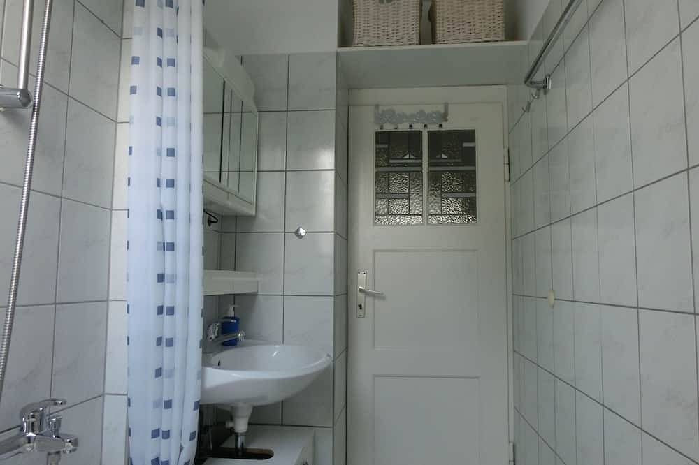 Ganze Wohnung, Ferienwohnung mit herrlichem Blick auf Dresden in Cotta, Dresden