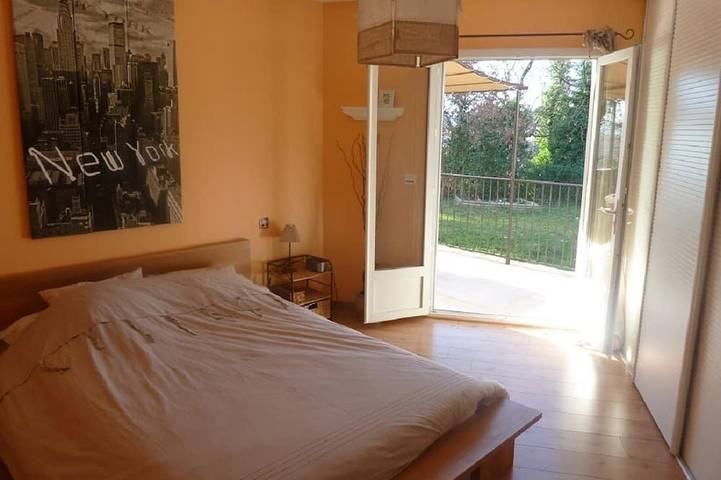 Location de vacances pour 10 personnes, avec Terrasse et Jardin à Laudun-l'Ardoise - 2