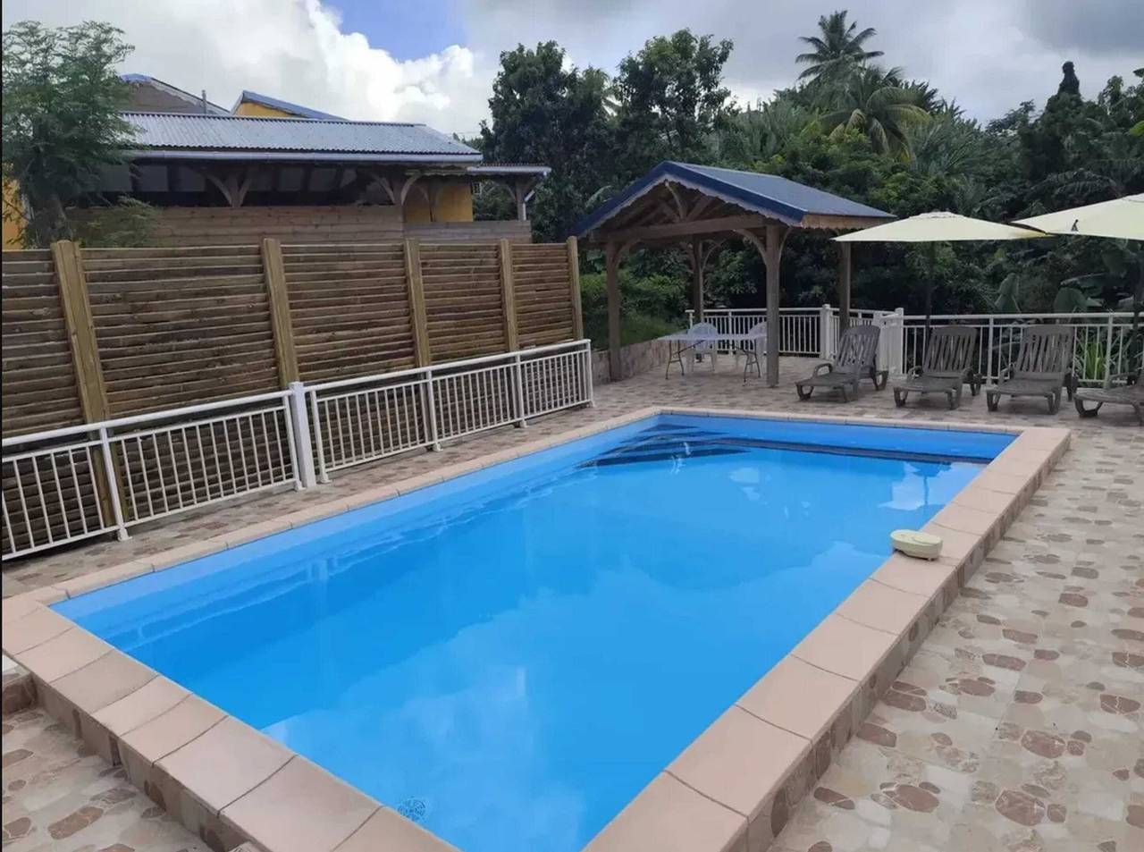 Appartement entier, Appartement avec vue mer à Capesterre-Belle-Eau in Capesterre-Belle-Eau, Guadeloupe