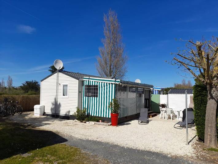 Camping pour 4 personnes, animaux acceptés