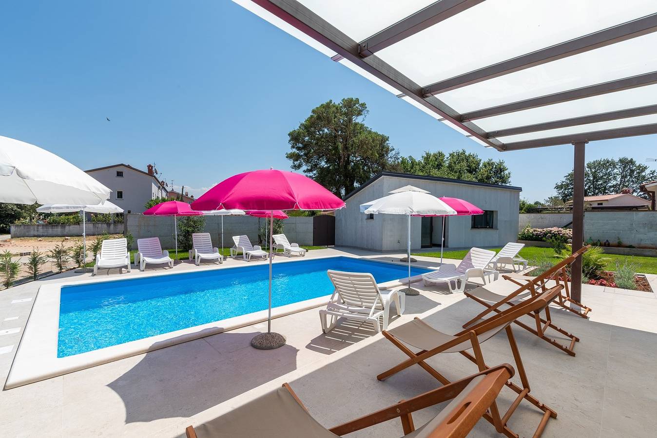 Apartamento entero, One-Bedroom A5 with Terrace in Poreč, Region de Porec