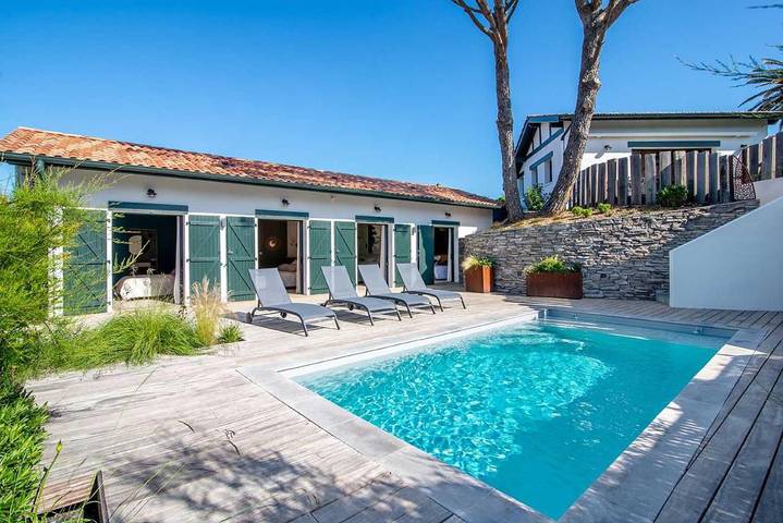 Chambre d’hôte pour 2 personnes, avec Terrasse ainsi que Jardin et Piscine à Bidart