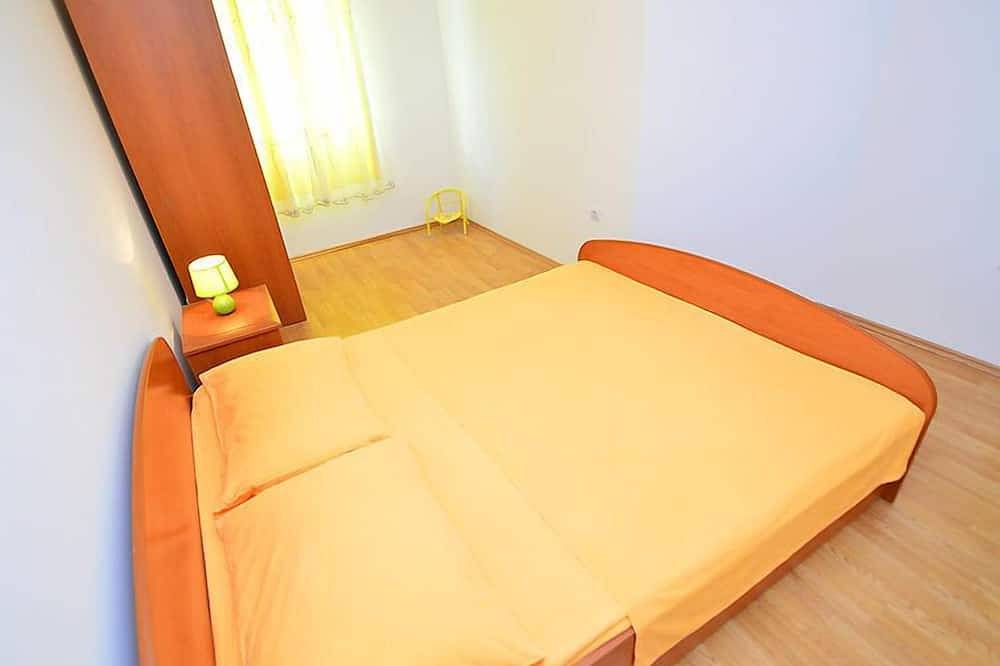 Ganze Wohnung, Ferienwohnung Ena in Brodarica, Šibenik-Knin