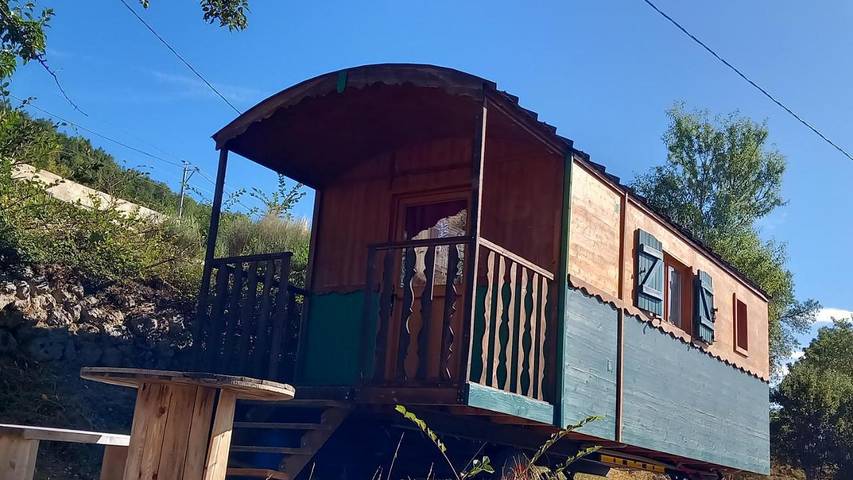 Gîte pour 4 personnes, avec jardin ainsi que balcon et vue à Briançonnet - 4