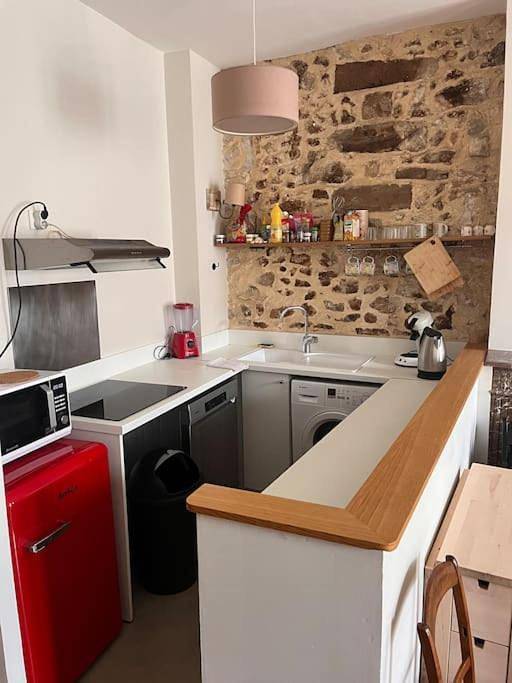 Appartement entier, Two-Bedroom Apartment in Fontainebleau, Seine-et-Marne