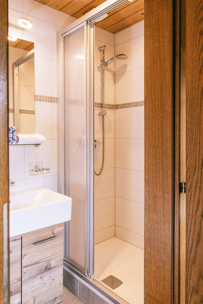 Ferienwohnung für 2 Personen, mit Garten und Sauna in Nesselwängle