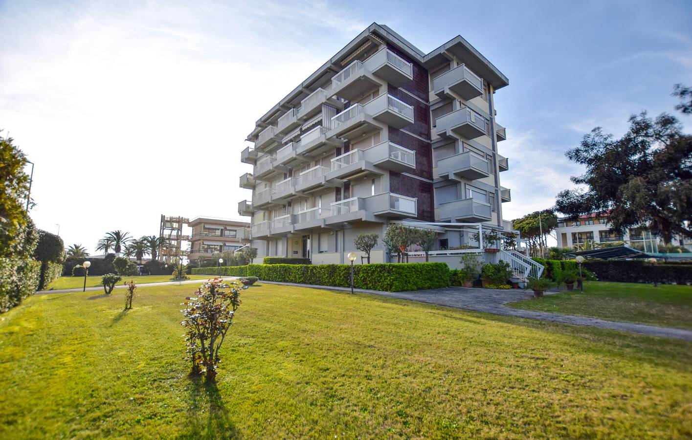 Apartamento vacacional entero, Apartamento con vistas al mar, aparcamiento, aire acondicionado e Internet cerca de Bagno Palazzo della Spiaggia in Lido di Camaiore, Costa de la Maremma