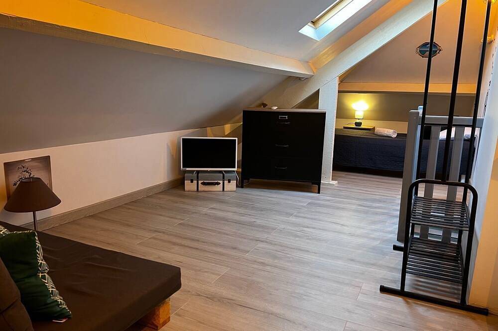 Cosy family home with garden - pets welcome! in Ouistreham, Caen region