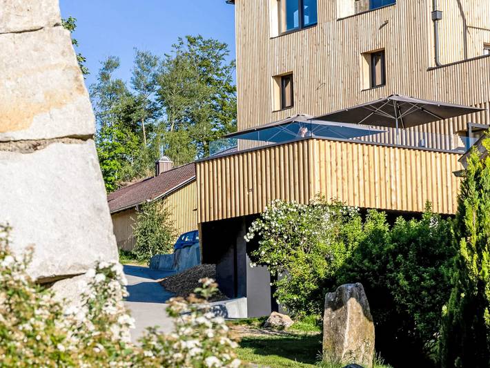 Ferienwohnung für 4 Personen, mit Balkon und Terrasse sowie Garten und Sauna in Breitenberg