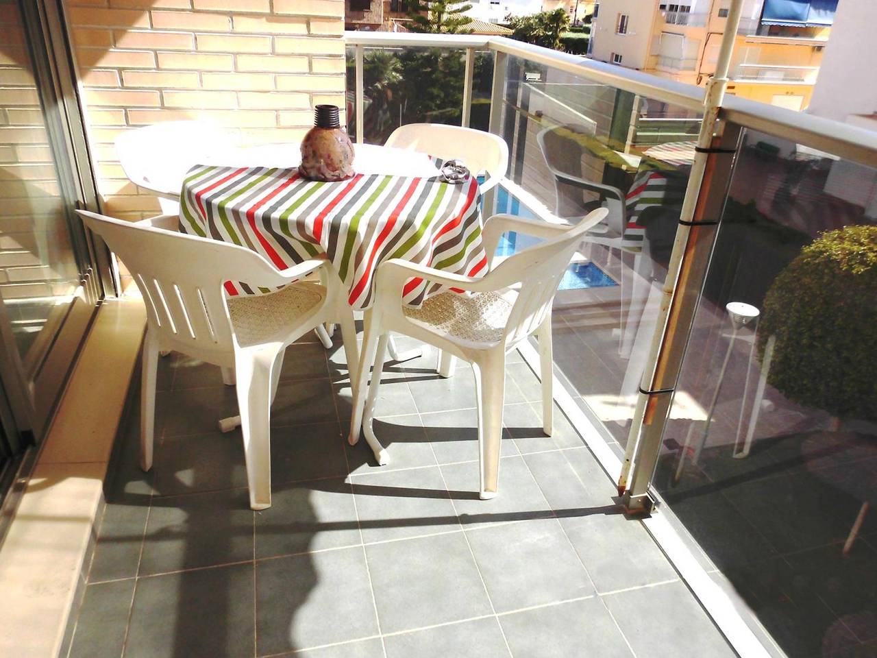 Entire apartment, Apartment 'Tu Descanso En La Playa' with Shared Pool, Wi-Fi and Air Conditioning in San Juan Playa, Costa Blanca